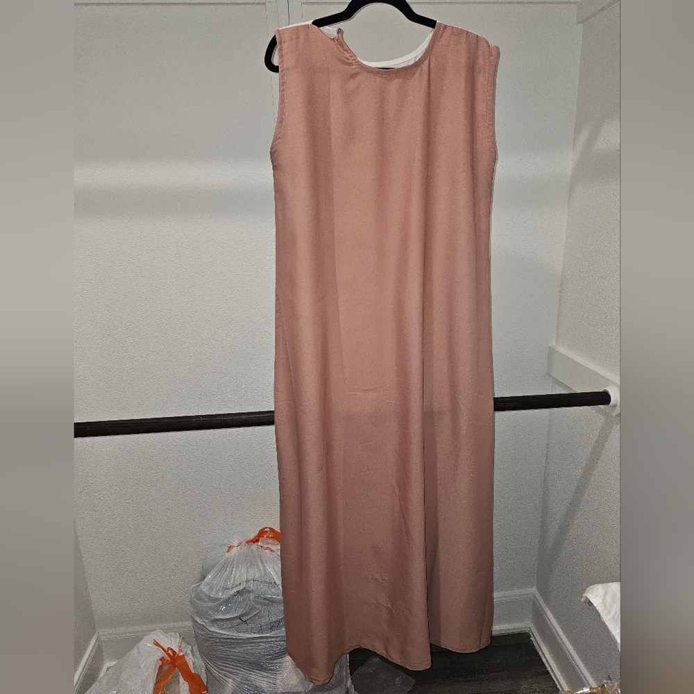 Abaya Buth two tone slip dress